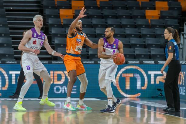 演核心角色 演核心角色