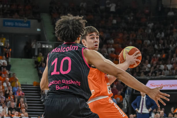 游泳竞争中 游泳竞争中